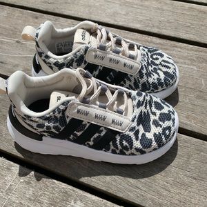 Toddler girls Adidas Leopard sneakers